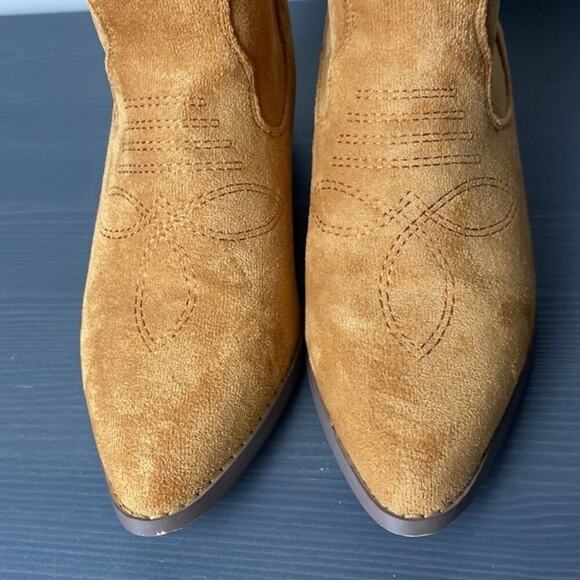 French Connection Carrie Western Faux Suede Bootie Size 6.5 - Picture 9 of 9
